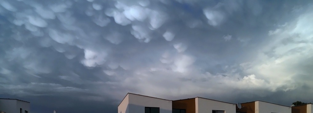 Mammatus v Slnečniciach